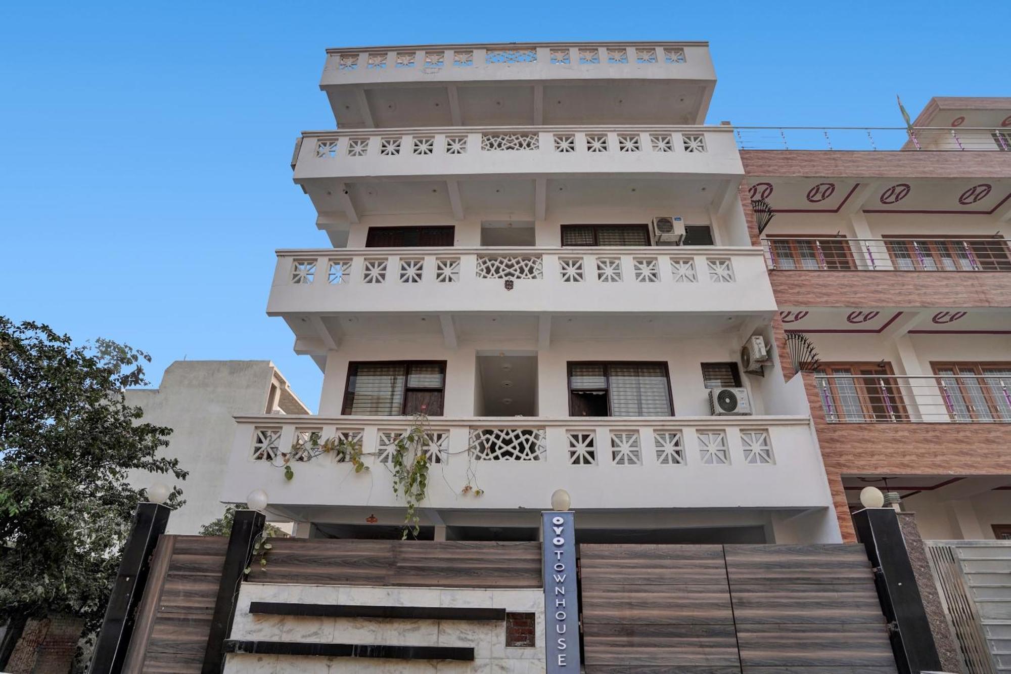 诺伊达 Collection O Samira Residency Near Botanic Garden Of Indian Republic酒店 外观 照片