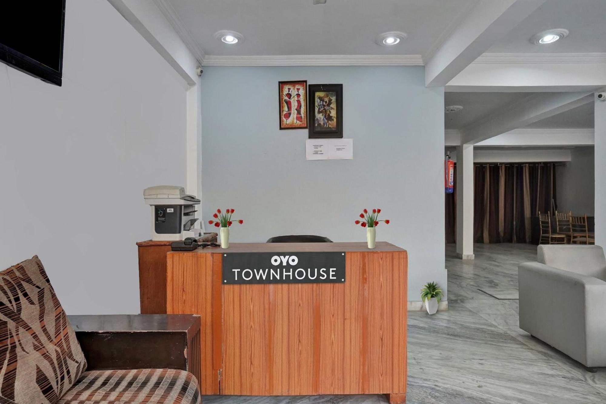 诺伊达 Collection O Samira Residency Near Botanic Garden Of Indian Republic酒店 外观 照片