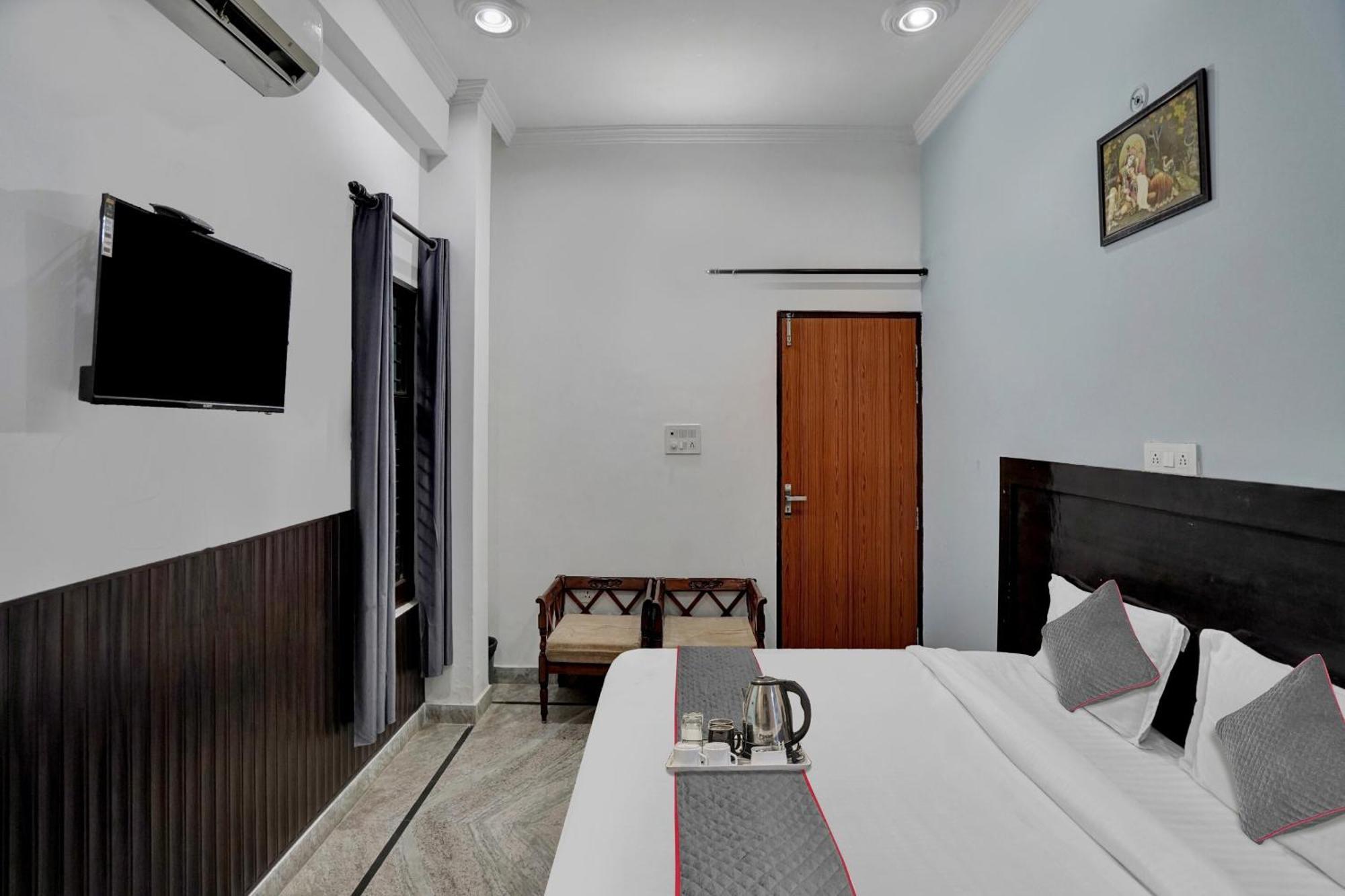 诺伊达 Collection O Samira Residency Near Botanic Garden Of Indian Republic酒店 外观 照片